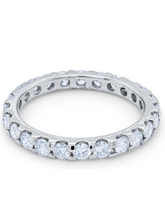 14K White Gold Round Diamond Eternity Wedding Ring (0.71 ct)